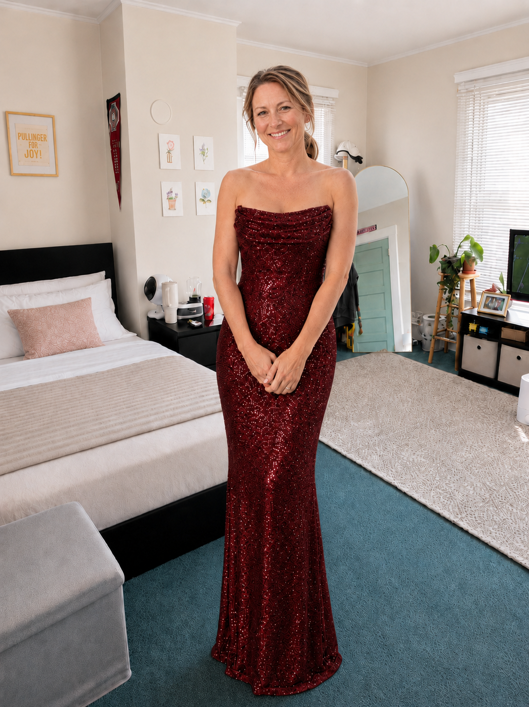 Elegant Sleeveless Sequined Evening Dress